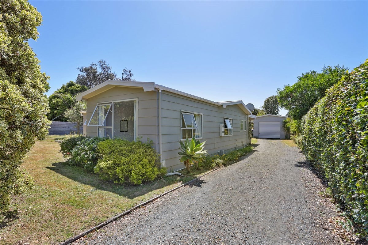 10 Pinewood Place, Mangawhai Heads, Mangawhai - Carousel 1
