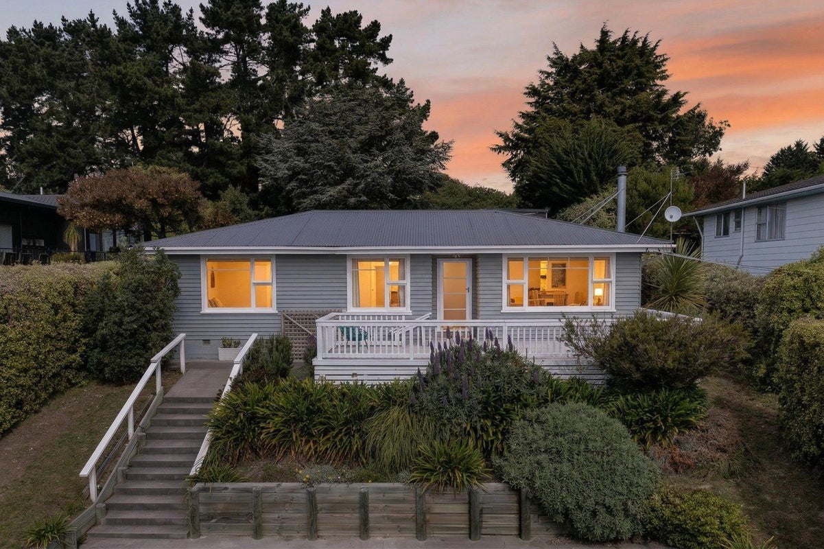 78 Marine Drive, Diamond Harbour, Lyttelton - Carousel 1