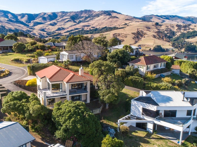 15 Ngaio Grove, Robinsons Bay, Akaroa - Carousel 2