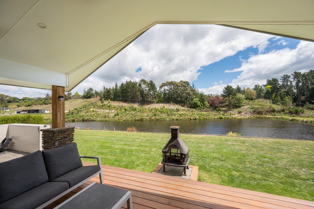 9 Kohuhu Lane, Redwood Valley - Carousel 2