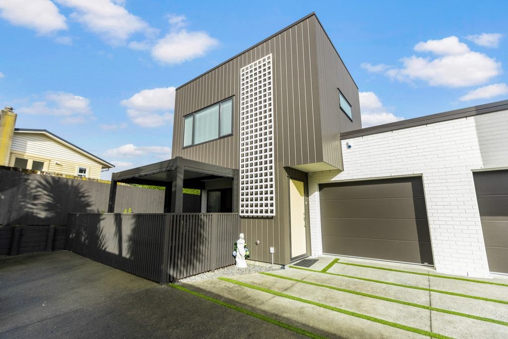 122D Moore Street, Howick, Auckland - Carousel 2