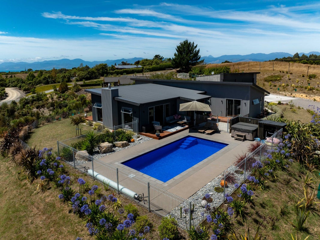 34 Amber Rise, Tasman, Upper Moutere - Carousel 2