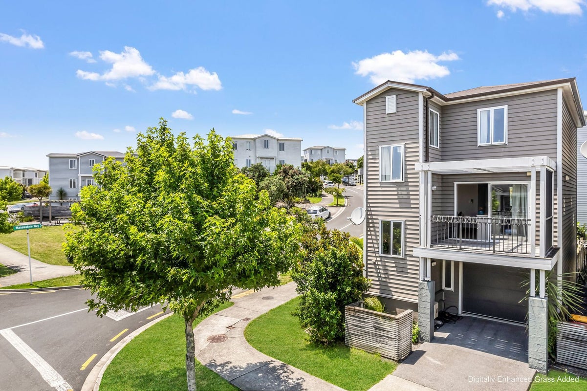 1 Manawatere Way, Flat Bush, Auckland - Carousel 1