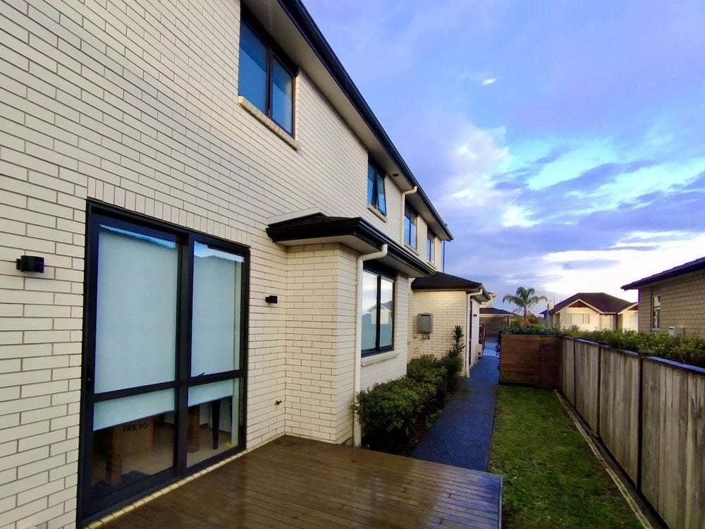 74 Harrowglen Drive, Northcross, Auckland - Carousel 20