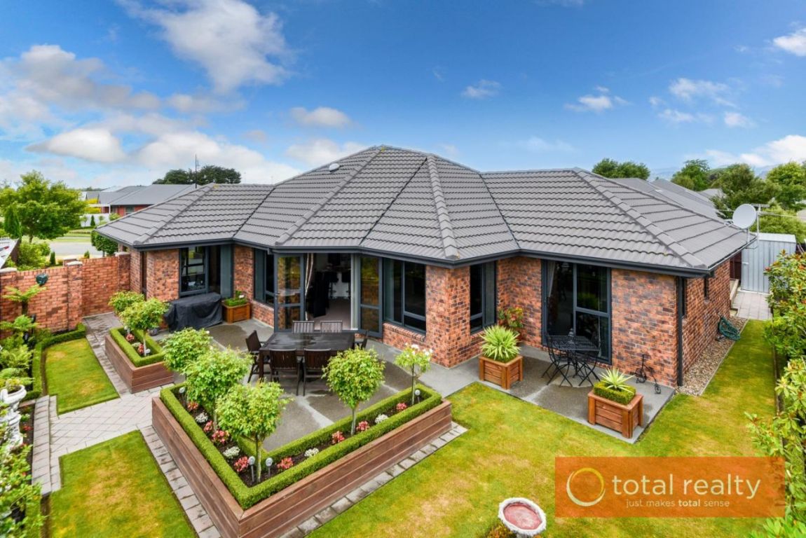 3 Rosario Place, Aidanfield, Christchurch - Carousel 1