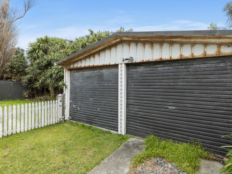 52 Victoria Street, Petone, Lower Hutt - Carousel 13