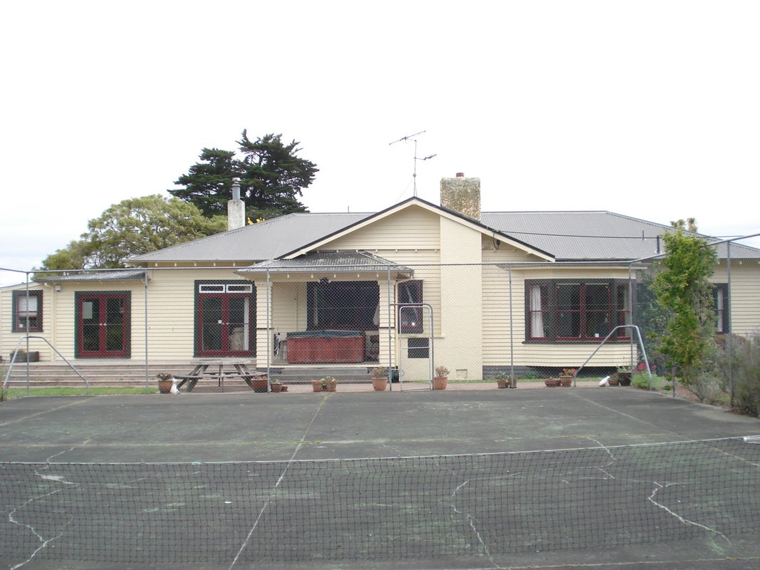 2 Arapata Road, Waituna West, Feilding - Carousel 1