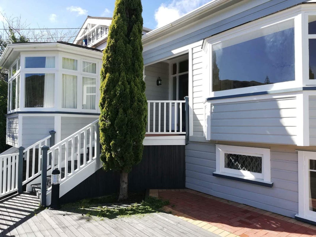 4A Khandallah Road, Ngaio, Wellington - Carousel 24