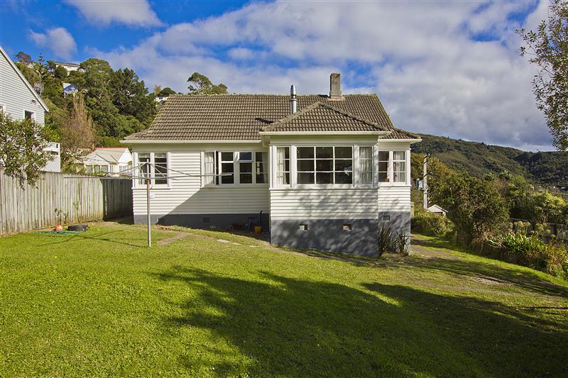 3 Swainson Street, Naenae, Lower Hutt - Carousel 1