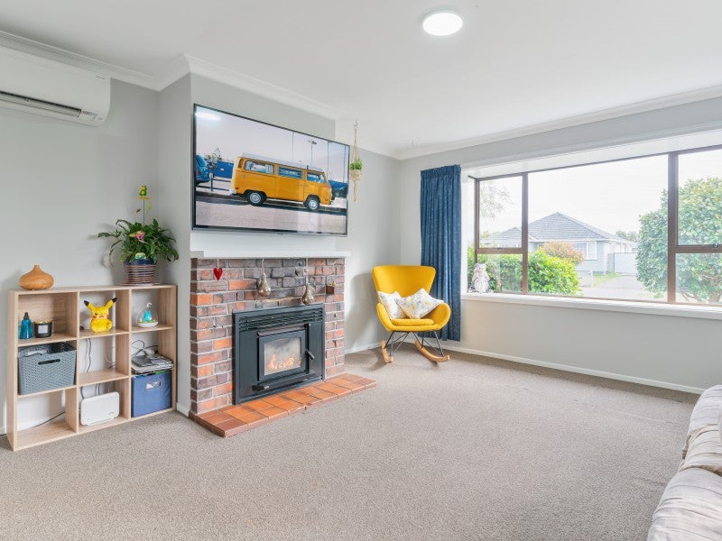 6 Ranui Street, Hei Hei, Christchurch - Carousel 2