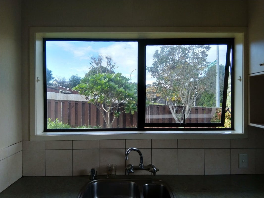 1/99 Prince Regent Drive, Half Moon Bay, Auckland - Carousel 2