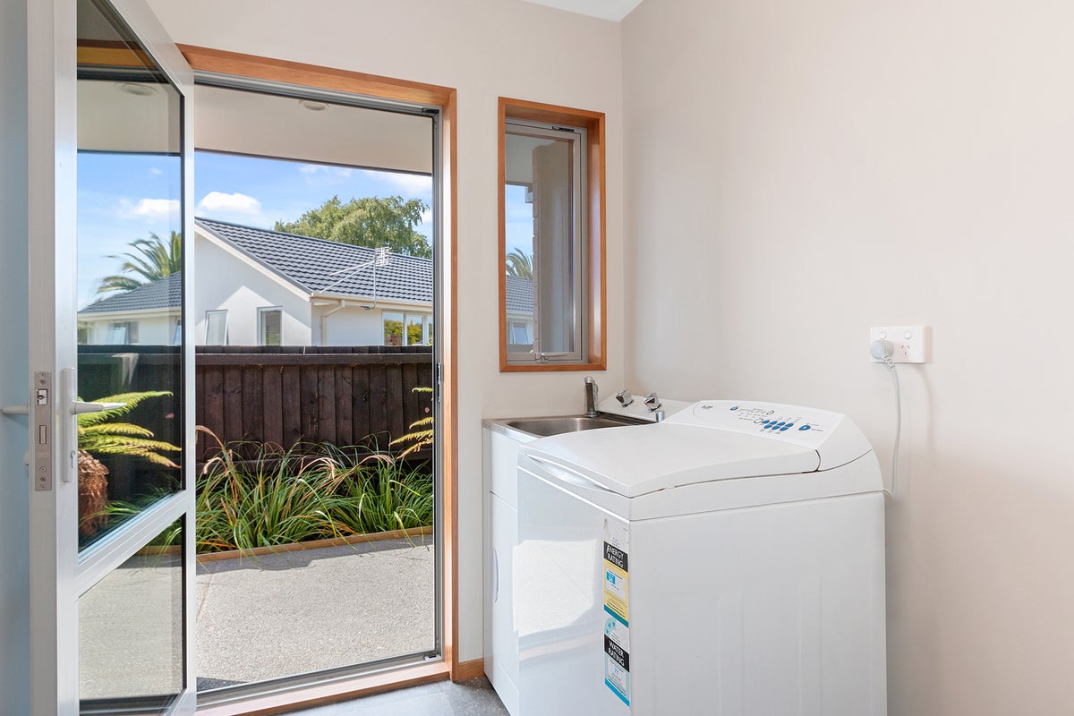 79 Vivian Street, Burwood, Christchurch - Carousel 11