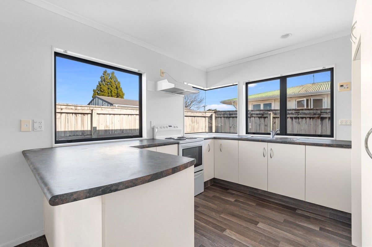 47A Queen Road, Bellevue, Tauranga - Carousel 2
