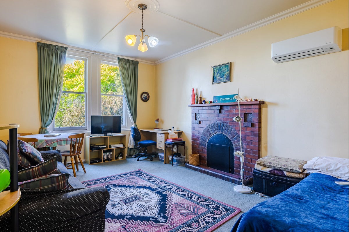 88 Eglinton Road, Mornington, Dunedin - Carousel 2