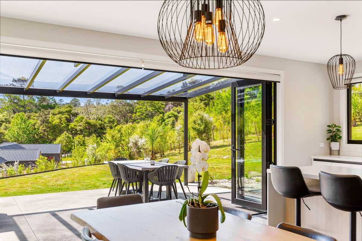 224 Birdwood Road, Massey, Auckland - Carousel 2