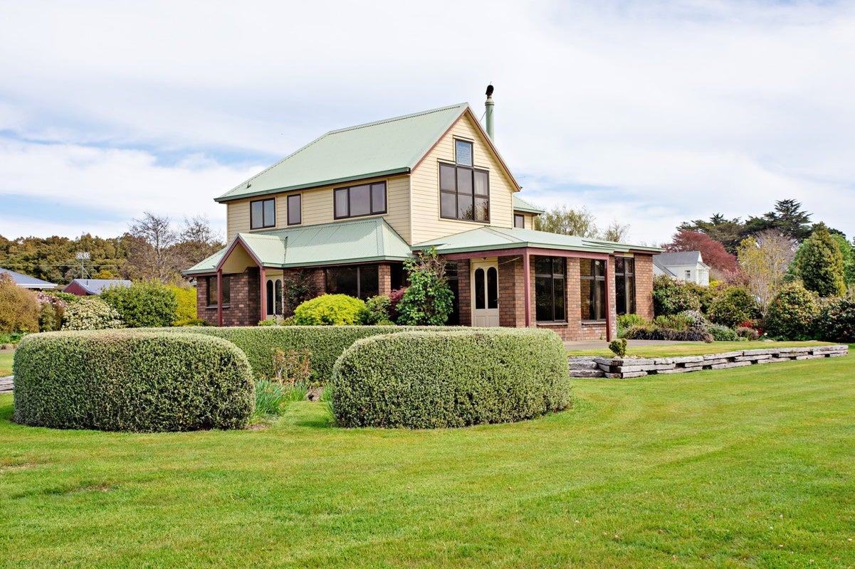 20 Ariki Avenue, Otatara - Carousel 1