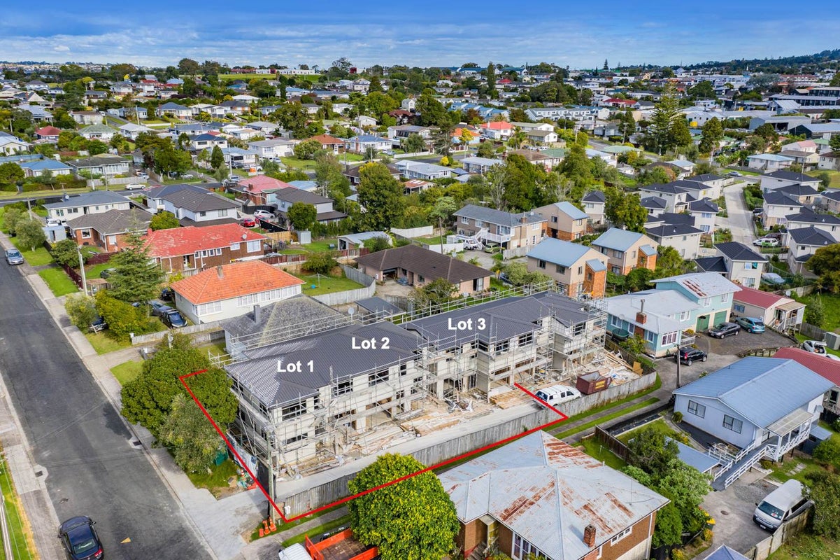 10C Kelkirk Street, Kelston, Auckland - Carousel 1