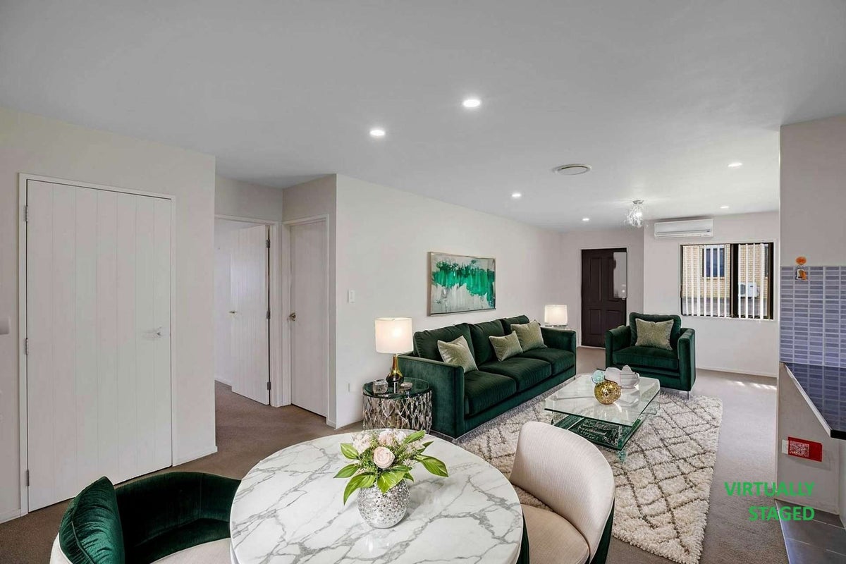8 Sai Street, Flat Bush, Auckland - Carousel 2