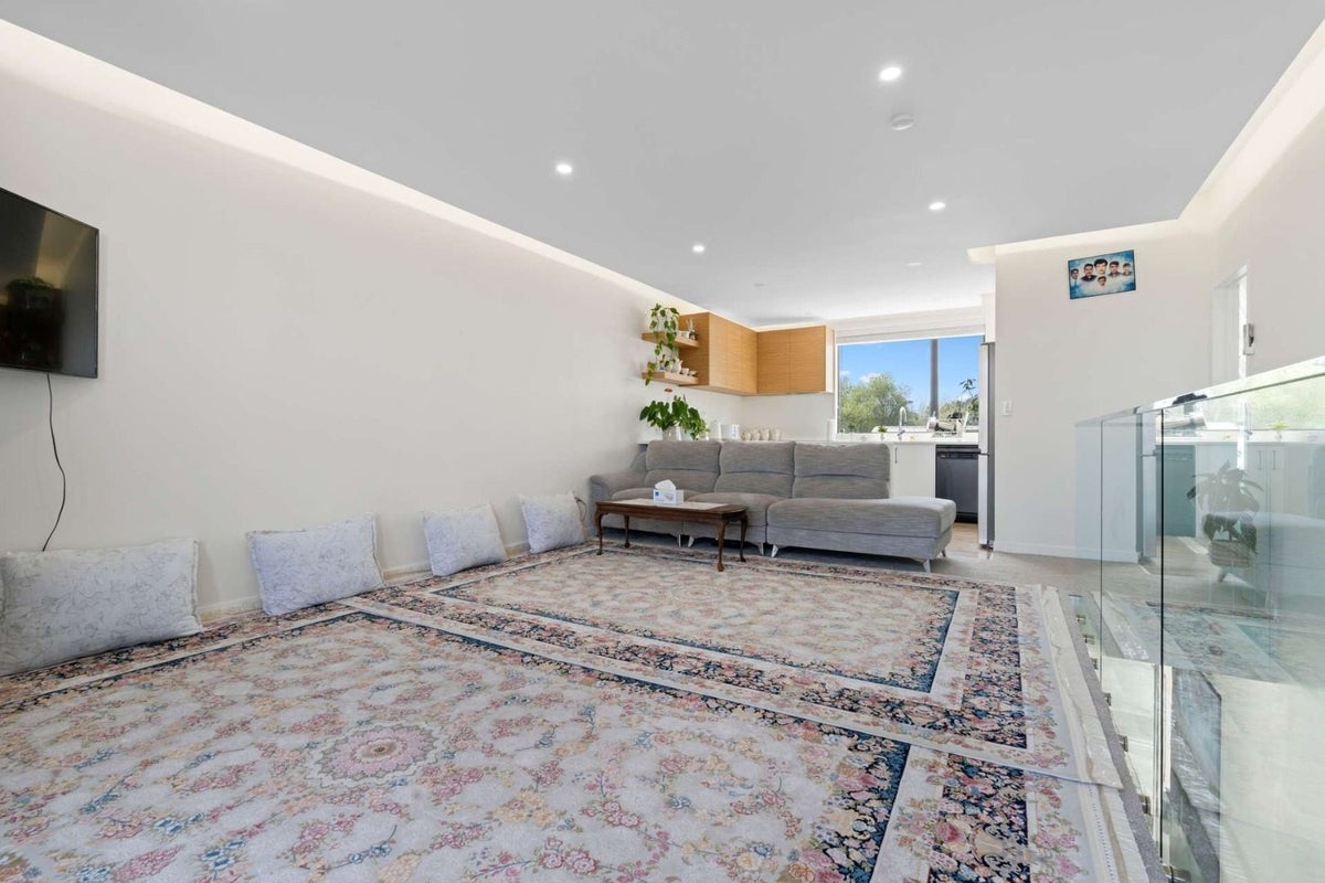 1B Fulton Crescent, Otara, Auckland - Carousel 2