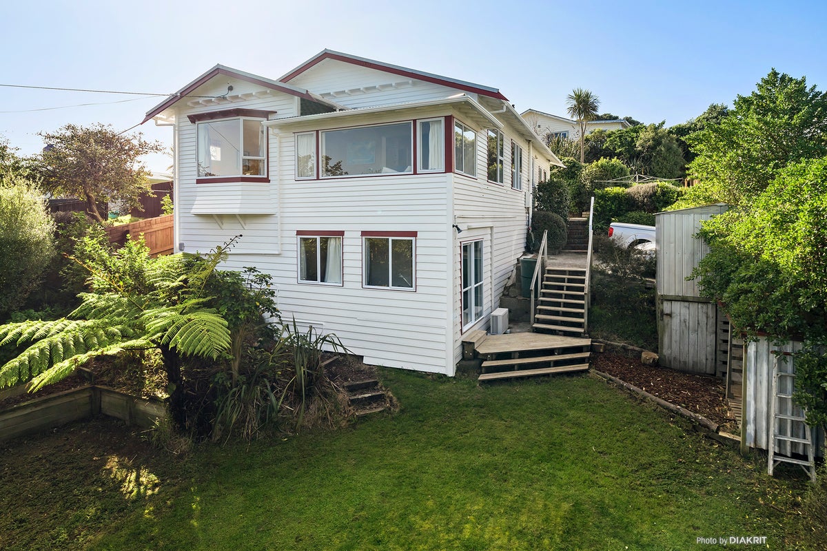 49 Totara Road, MIRAMAR 6022, WELLINGTON - Carousel 1