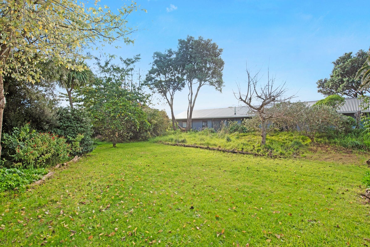 25 Clunie Avenue, Raumati South, Paraparaumu - Carousel 13