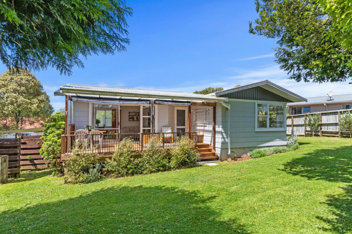 173 Totara Drive, Pukete, Hamilton - Carousel 1