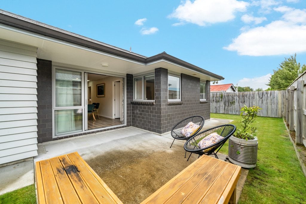 19 Poulson Grove, Trentham, Upper Hutt - Carousel 2