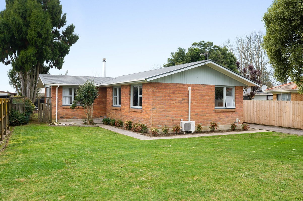 132 Fairview Street, Chartwell, Hamilton - Carousel 1