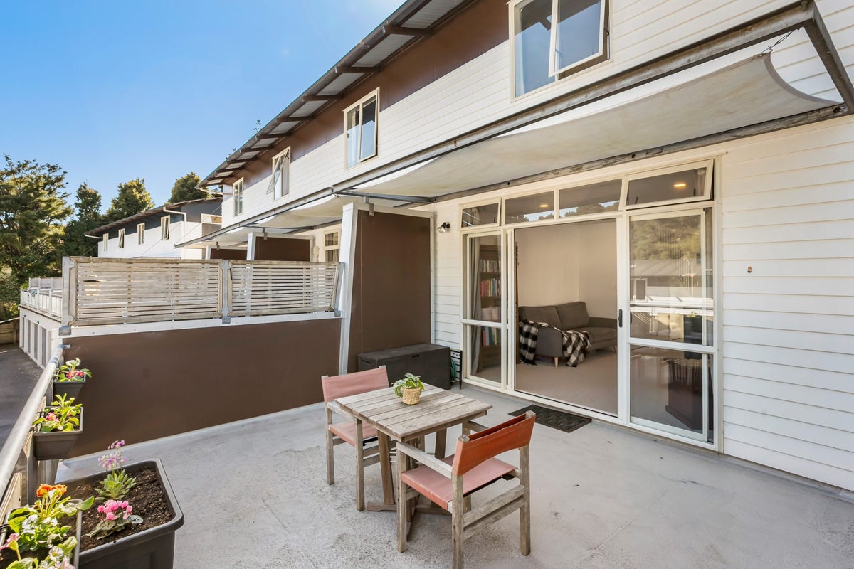 4G/20 Ian Marwick Place, Birkenhead, Auckland - Carousel 1