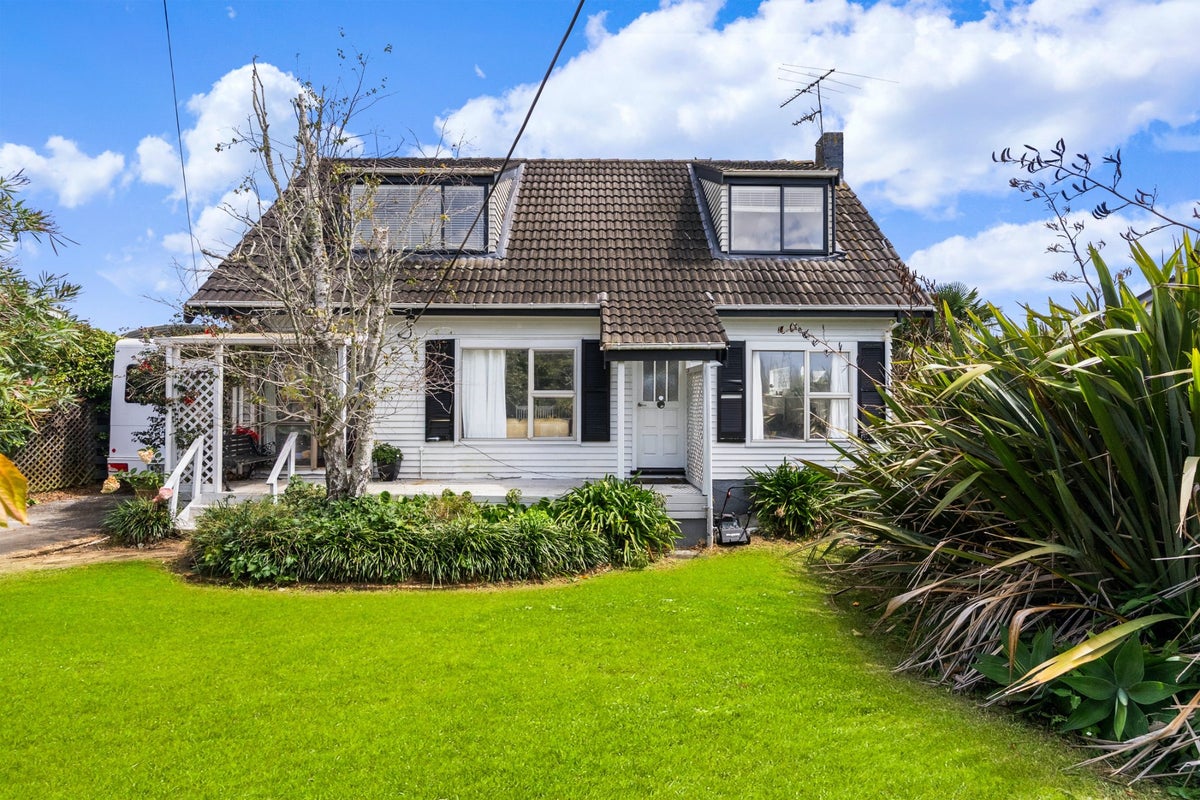 74 Forrest Hill Road, Forrest Hill, Auckland - Carousel 2