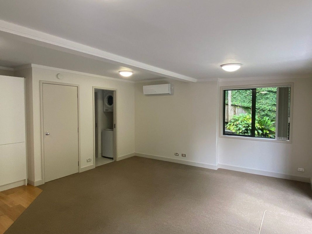 9 Nottingham Place, Northcross, Auckland - Carousel 2