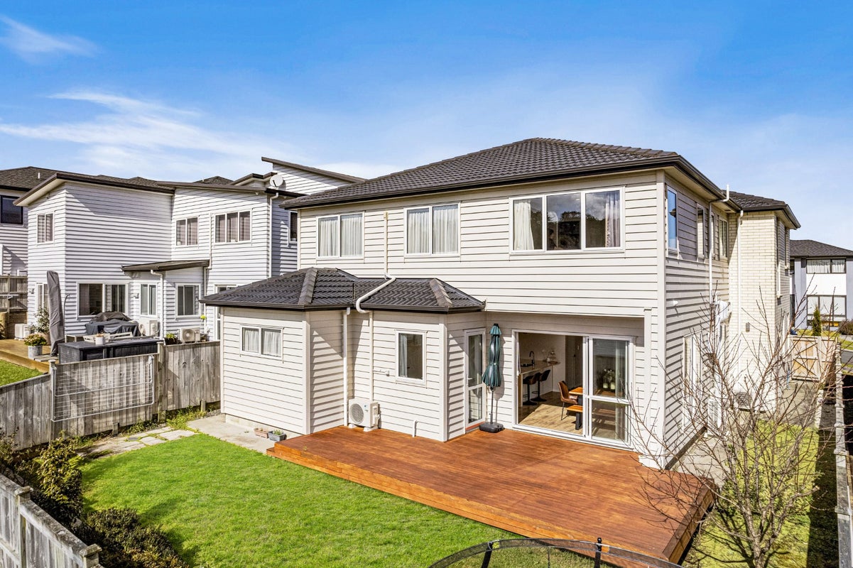 18 Kilcooley Road, Flat Bush, Auckland - Carousel 2