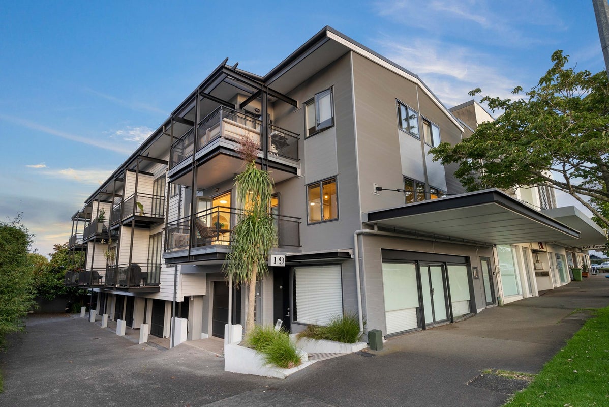19B Garnet Road, Westmere, Auckland - Carousel 1