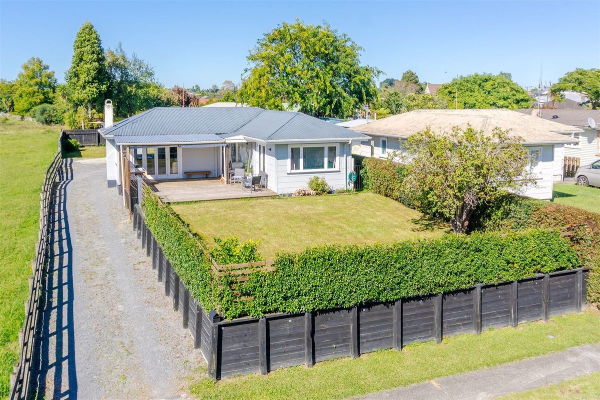 698 Rickit Road, Te Awamutu, Te Awamutu - Carousel 1