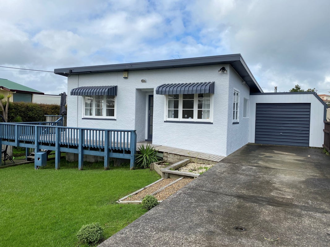 43 Tindalls Bay Road, Tindalls Beach, Whangaparaoa - Carousel 1