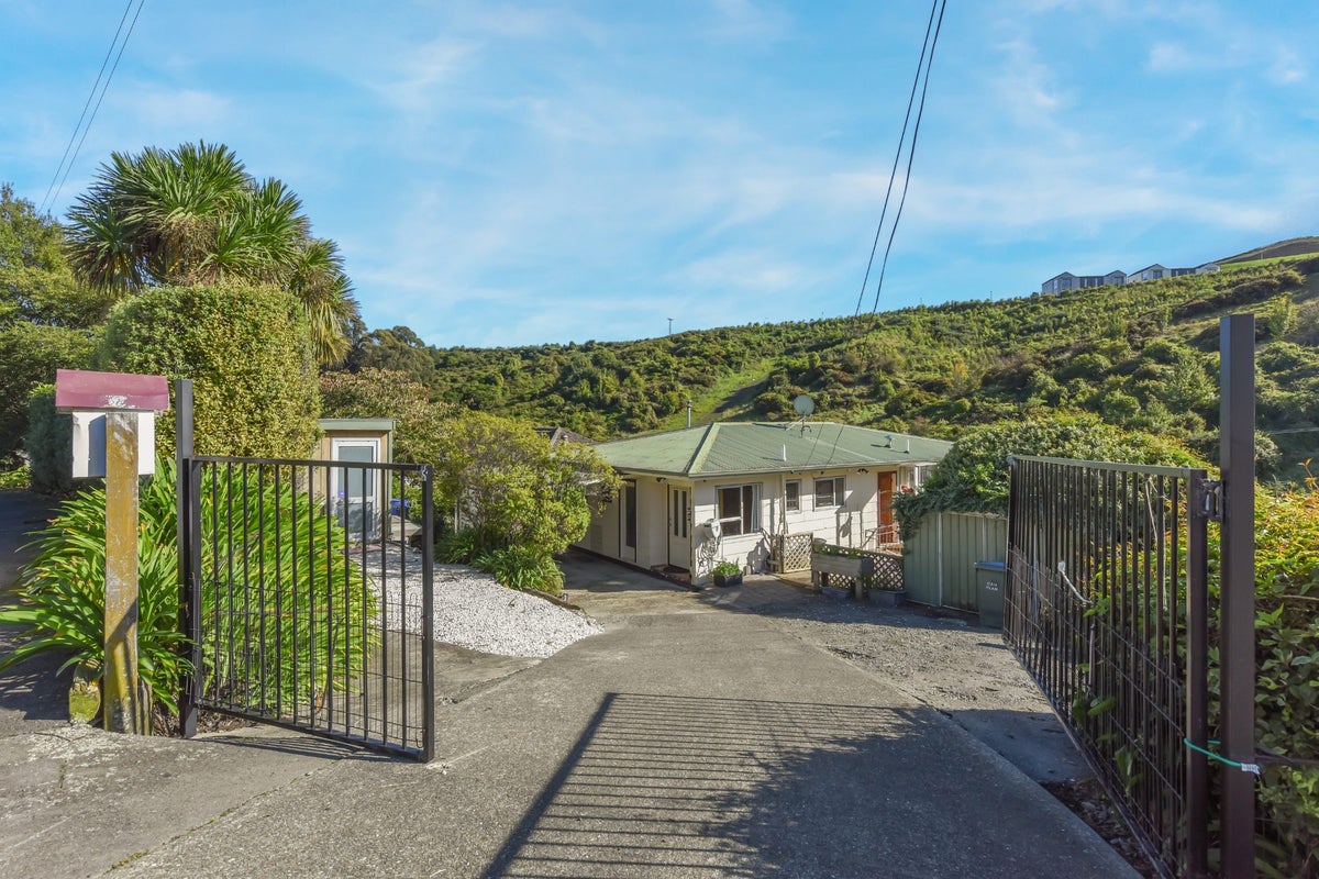 10 Scotia Street, Wakatu, Nelson - Carousel 1
