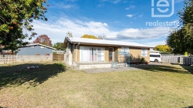 1 Berwick Street, Flaxmere, Hastings - Carousel 1