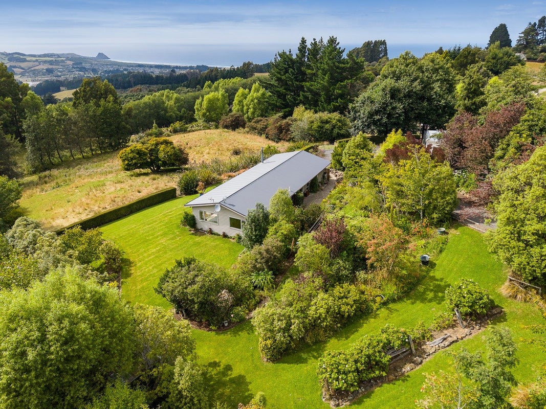 13 McMaster Road, Saddle Hill, Dunedin - Carousel 1