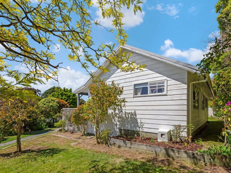20 Transom Close, Whitby, Porirua - Carousel 20