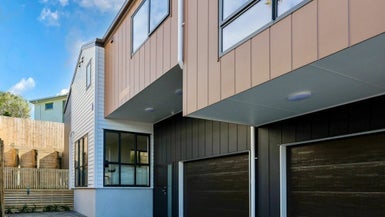 44E Bruce Road, Glenfield, Auckland - Carousel 1