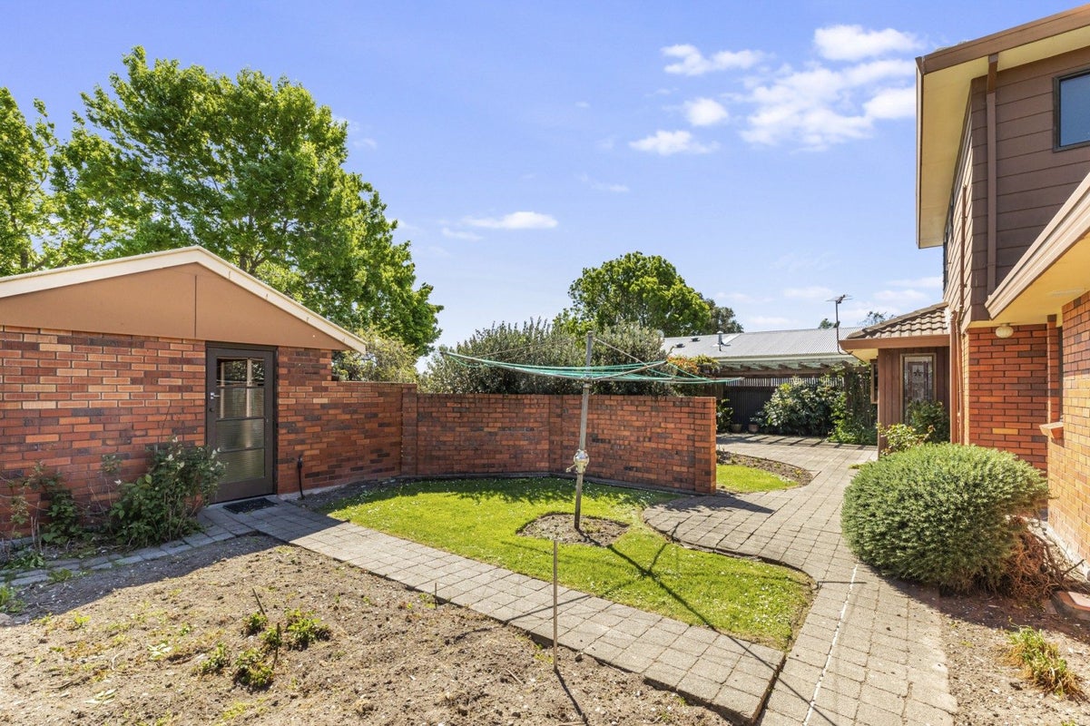 15 Valerie Place, Redwood, Christchurch - Carousel 17