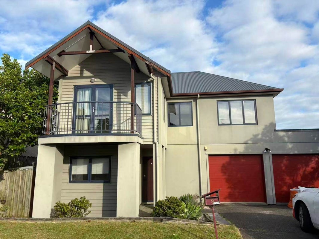 3 Sonoma Crescent, Oteha, Auckland - Carousel 1