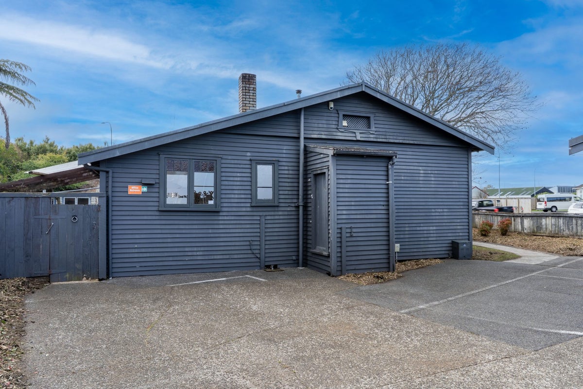 135 Peachgrove Road, Hamilton East, Hamilton, Waikato - Carousel 2