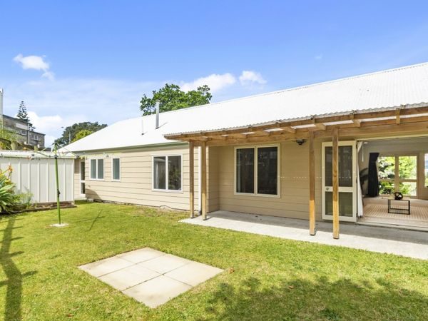 15 Paine Street, Judea, Tauranga - Carousel 2