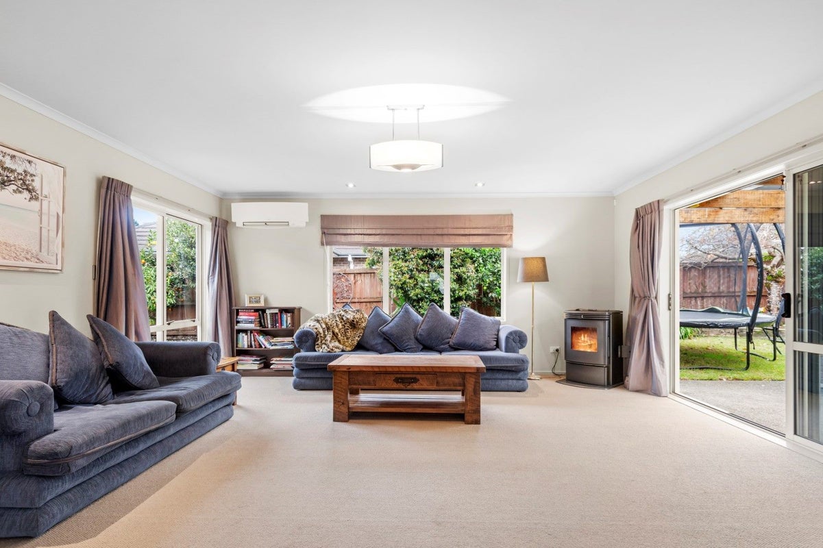25 Glenmonarch Place, Pyes Pa, Tauranga - Carousel 2