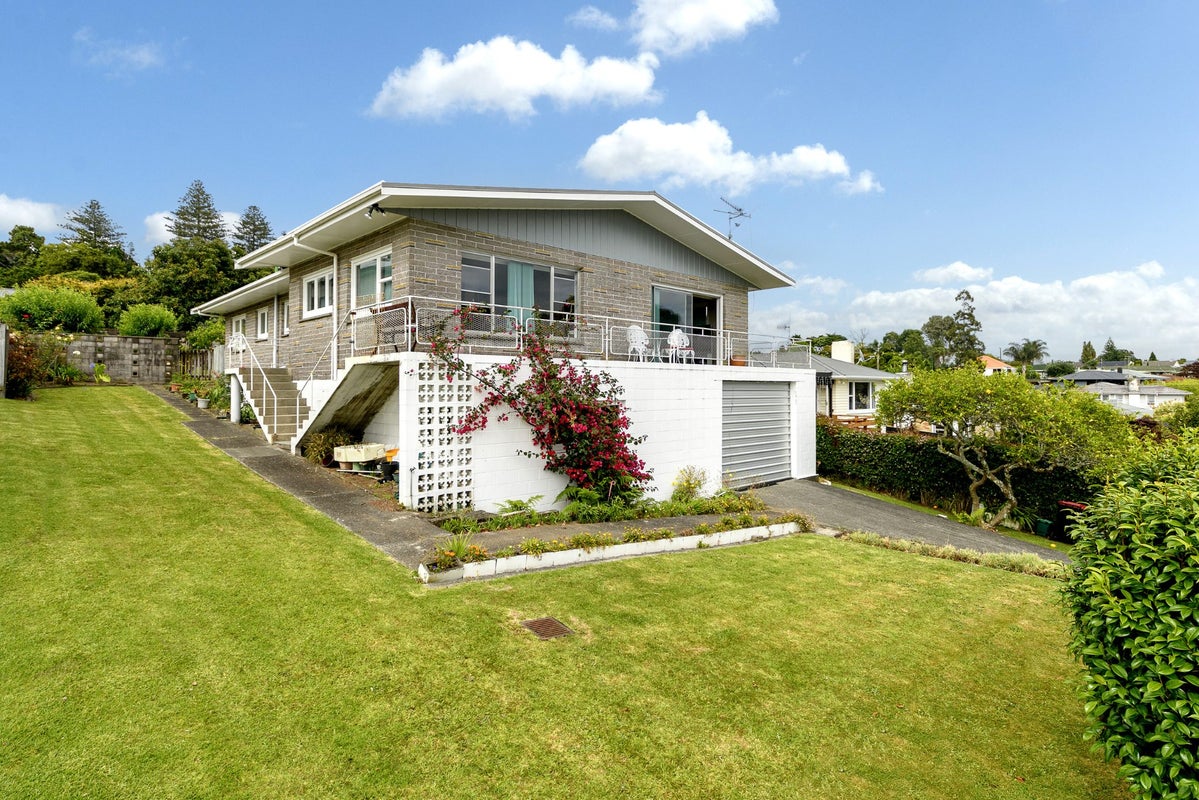 48 Esk Street, Parkvale, Tauranga - Carousel 1
