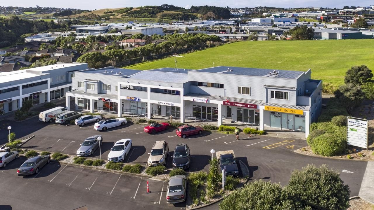 1 Te Aniwaniwa Terrace, Albany, Auckland - Carousel 2