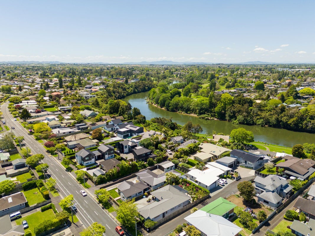 112 Beerescourt Road, Beerescourt, Hamilton - Carousel 29