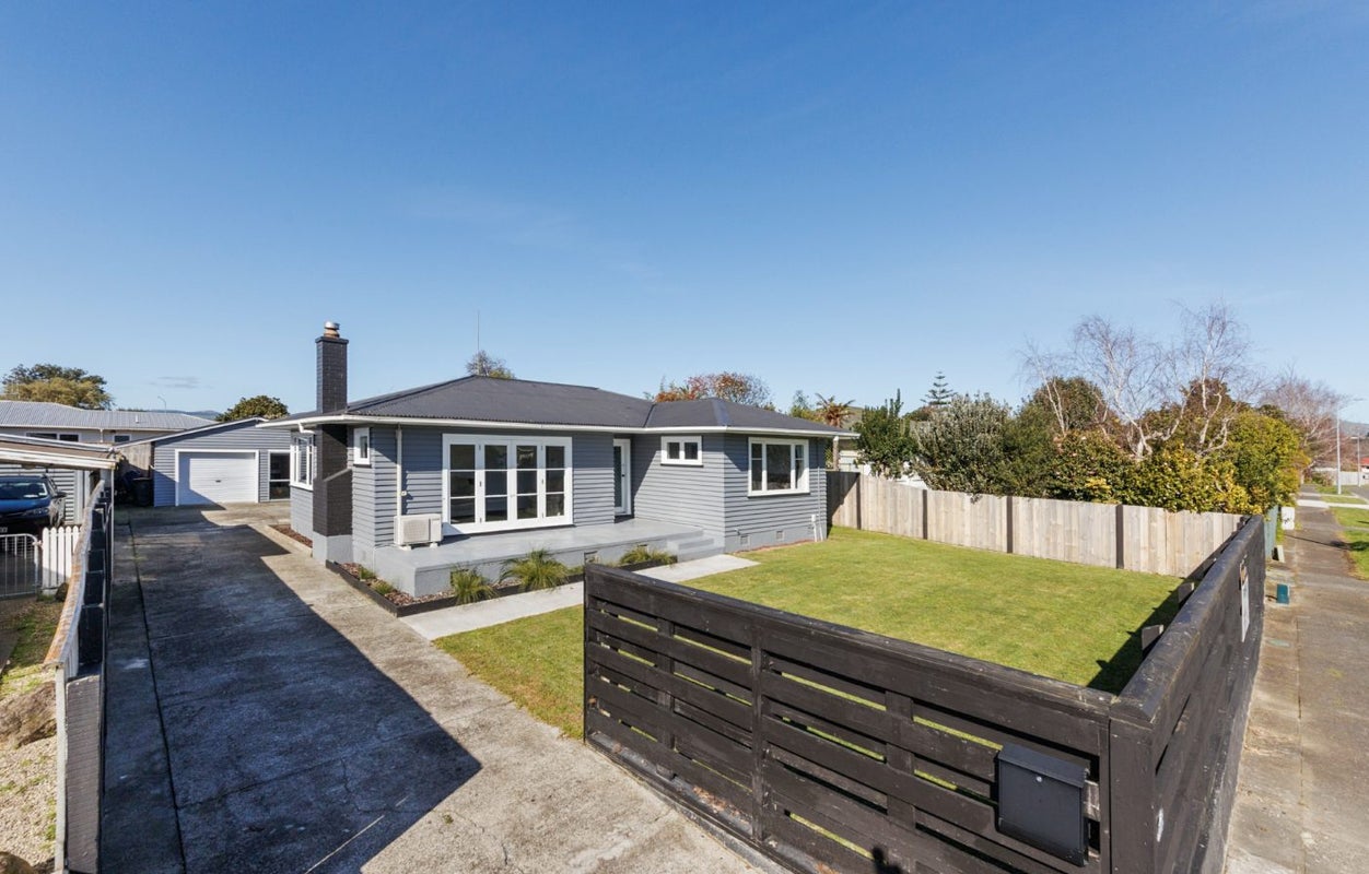 12 Galway Avenue, Hokowhitu, Palmerston North - Carousel 1