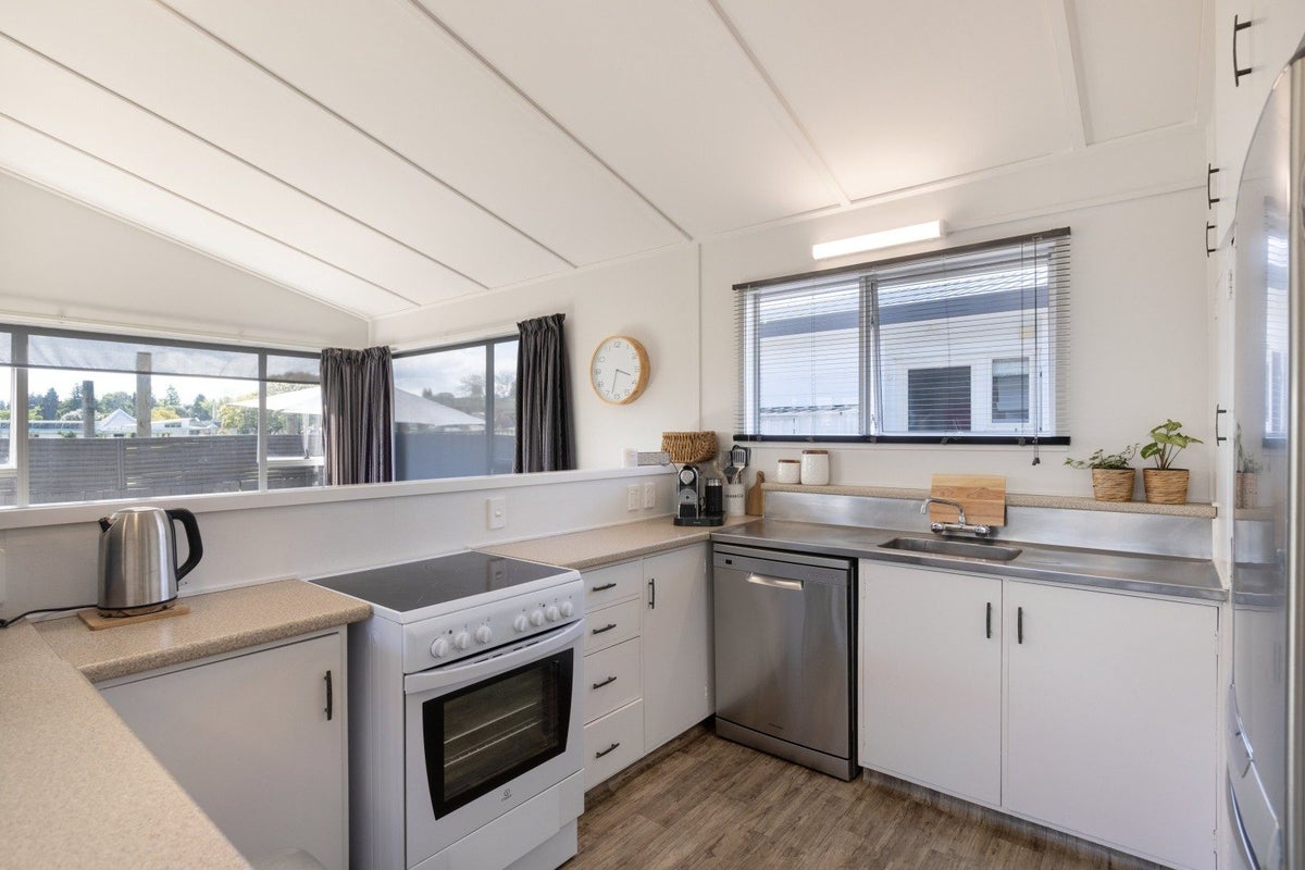 78B Otumoetai Road, Judea, Tauranga - Carousel 2